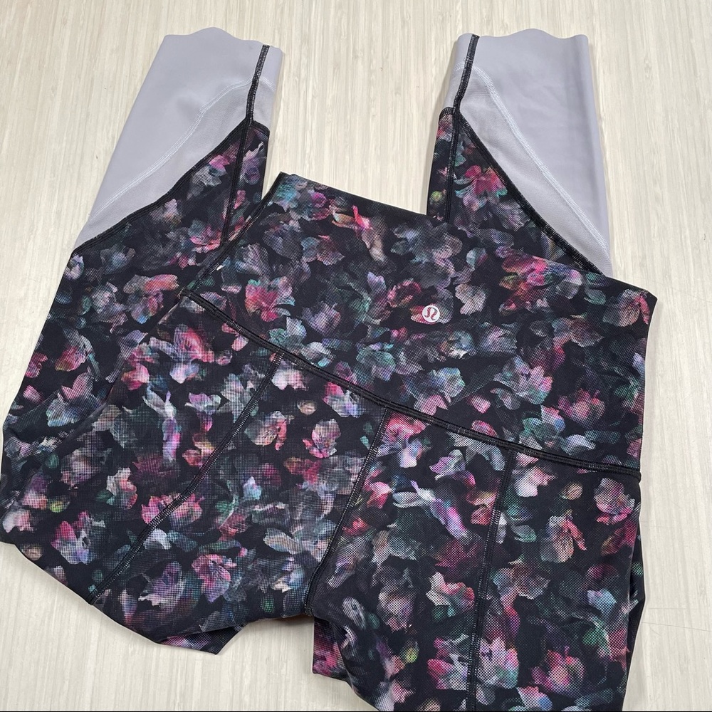 Lululemon Wunder Under High-Rise Legging Crop 23” Scallop Black Floral Size 6